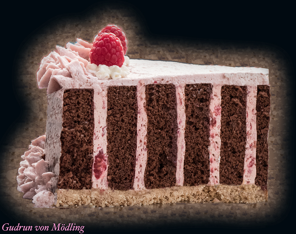 Wickeltorte mit Himbeer Fülle und Knusperboden – Gudrun von Mödling