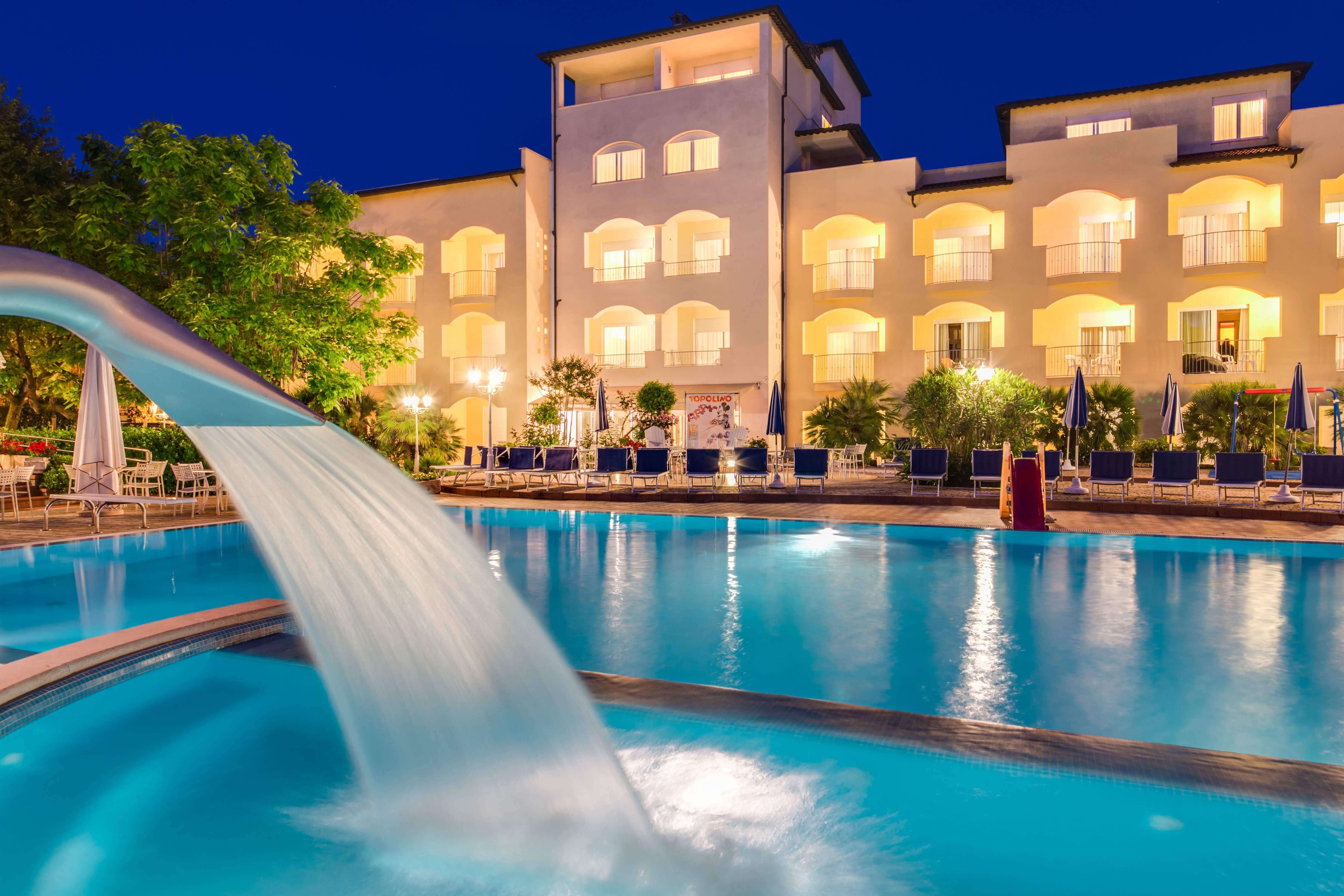 Orangen-Panna-Cotta mit karamellisiertem Honig - Gudrun von Mödling