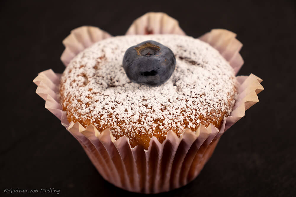 Muffins mit Himbeeren und Heidelbeeren - Gudrun von Mödling