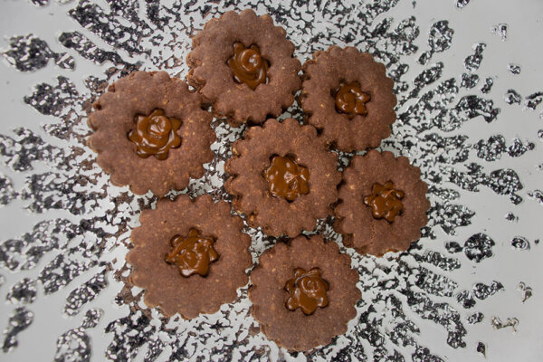 Buch Nr. 2: “Himmlisch einfach – einfach himmlisch” – Kekse backen mit Gudrun von Mödling