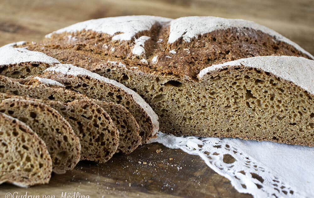 Brot aus Einkorn-Vollkornmehl – Gudrun von Mödling