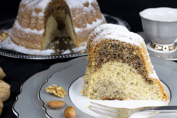 Buch Nr. 3: “Himmlisch einfach – einfach himmlisch” – Gugelhupf backen mit Gudrun von Mödling